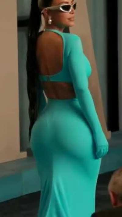 Great view of her 🍑