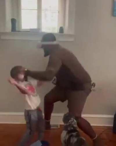 just gonna let my kid run into dad while he's punching in VR
