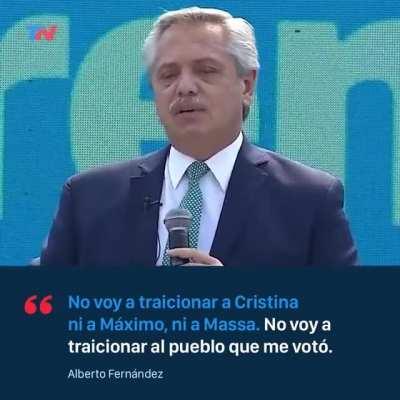 El presidente le juro lealtad a Maximo?