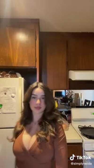 @simplyneida be in the kitchen