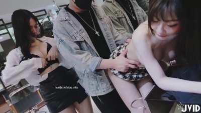 Rina and Juice run a naughty salon (璃奈酱x婕咪)