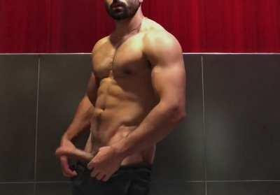 [M] who’s joining me in the locker room?
