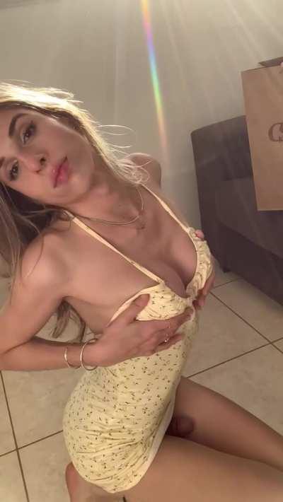 Does this dress make me very feminine?❤️