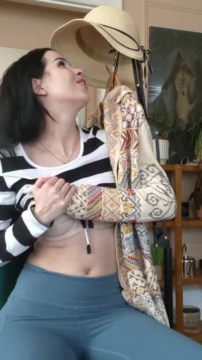 DO YOU LIKE IT (free Album in the comments )