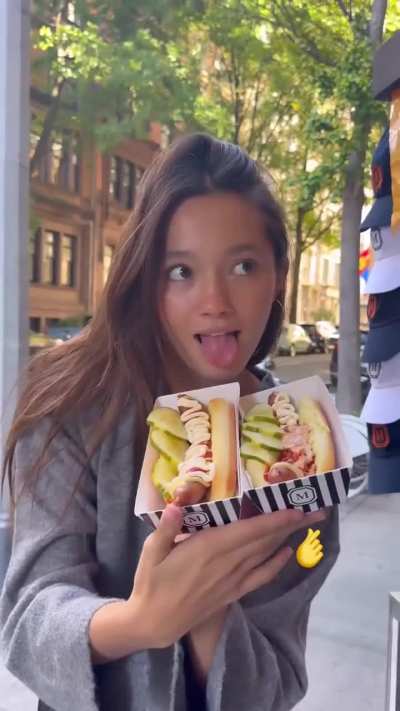 Lily chee double the meat 🌭