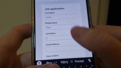 A form that resets if you move too much