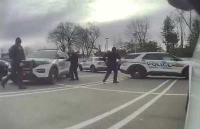 Guy books it from the cops at parking lot