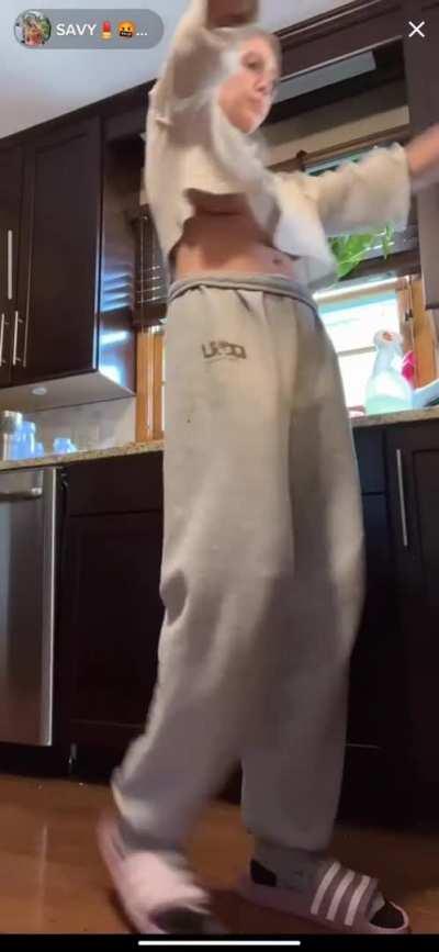 Amazing. Look that redgifs profile: Raftil