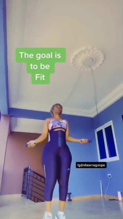 Curvy 🇬🇭 Jump rope