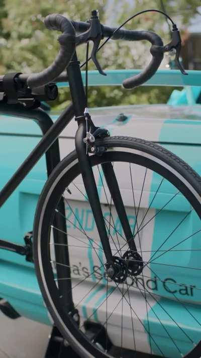 Give this man his Australian citizenship !!!!