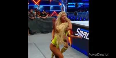 Novel wedgie for Mella