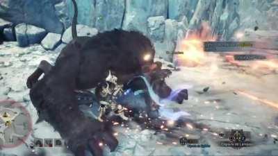 Hammer main defends his village.