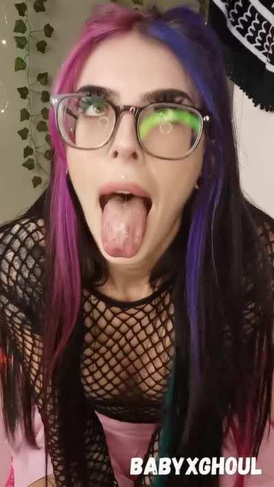 Yes I need cock 😭