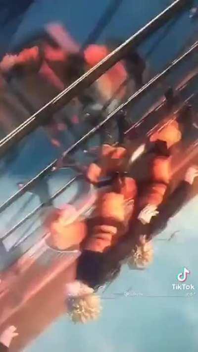 Pa Upvote Para makita mi kuya kris