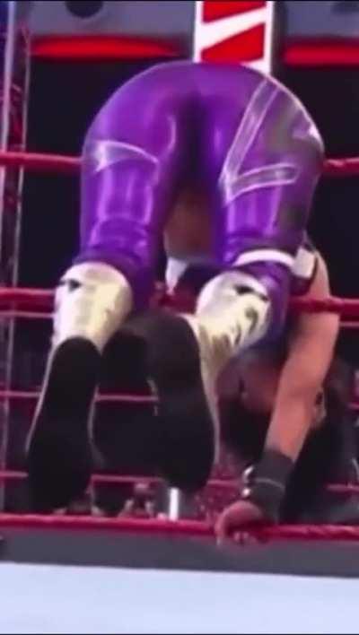 Bayley showing off her fat ass