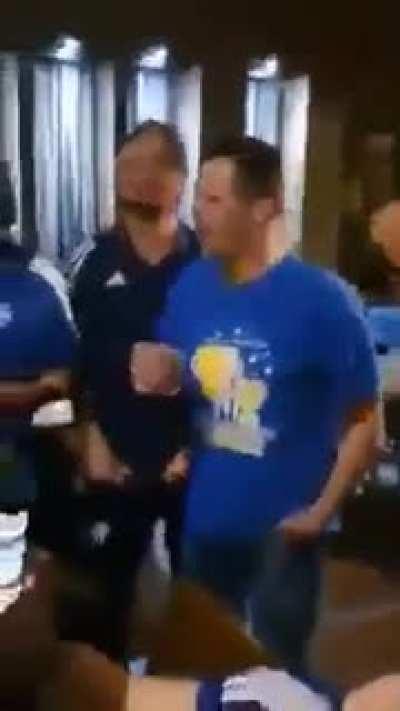 Fudbaler FK Budućnost slave pobjedu.Drago mi je da su oni najbolji fudbaleri Crne Gore