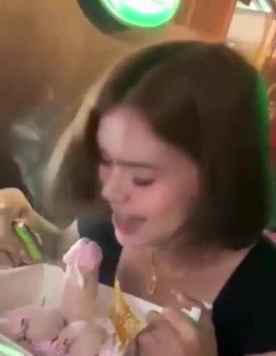 This girl spits 🔥