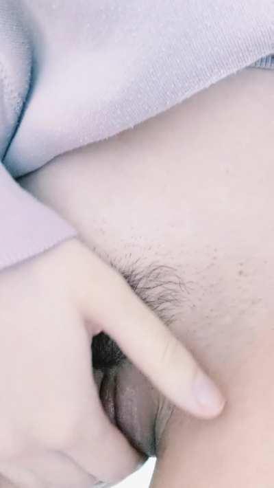 I get so wet browsing Reddit behind my (f)iance's back 💦