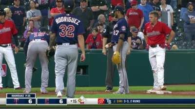 [Highlight] [Highlight] Gio Urshela makes a great play to get Myles Straw out at third on a grounder by Austin Hedges