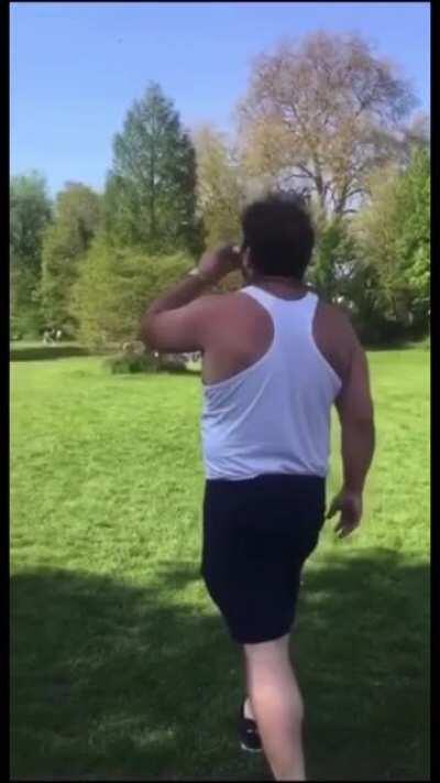 Man pushes photographer into a lake with his 4k dollars worth of camera equipment