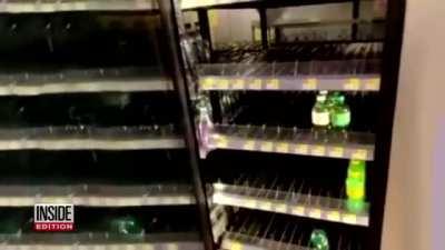 Северно-корейский тренд. *Поддельные продукты питания использовались для прикрытия пустых полок, чтобы скрыть нехватку продовольствия