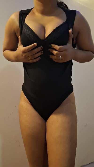 Back again with a new swimsuit ❤️ 💙 💜 💖