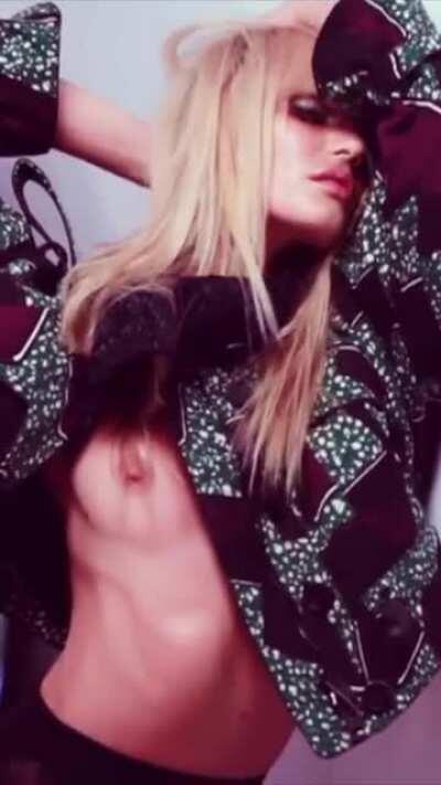 Candice Swanepoel - Vogue magazine Photoshoot Vertical Edit