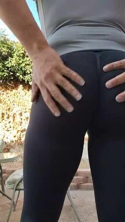 My ass really sucked these in!