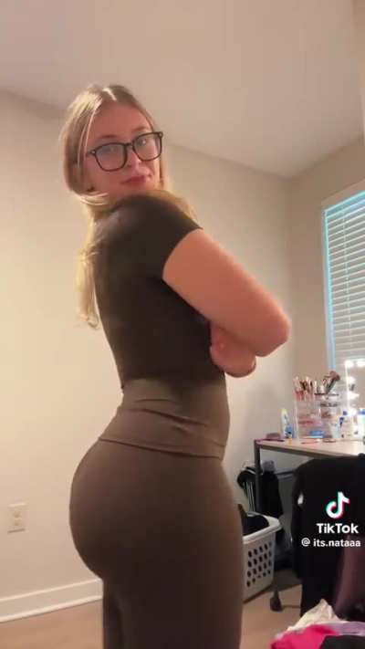 College PAWG
