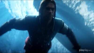 My boyfriend takes advantage of me while I review a videogame 💦🎮