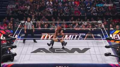 Jamie clashes with Skye Blue! (Dynamite - 10/15/25)