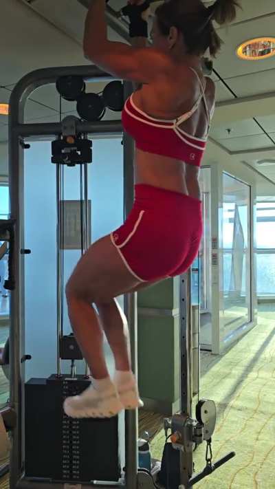 On Holiday... Over Eeating while counterbalancing with 7-Days per Week Workouts.