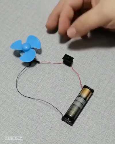 What Wrong With My Circuit?(I googled en passant) 