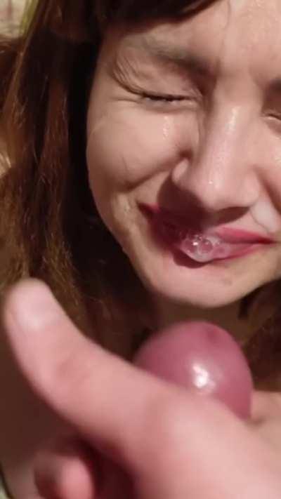 Rundalya played the role of a housewife who got jizzed on her face.