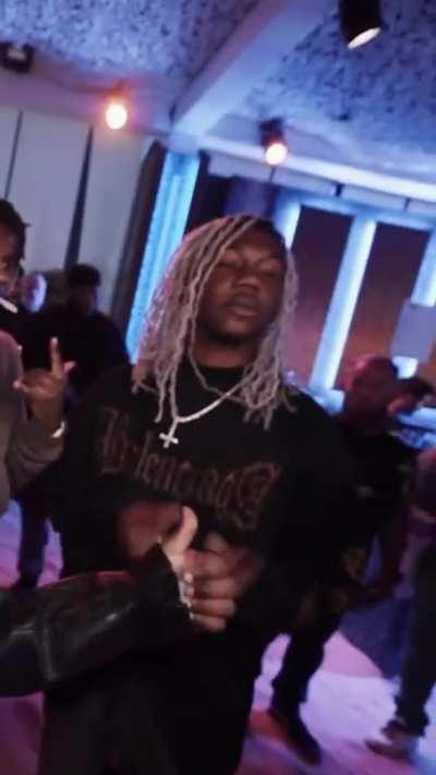 the father that stepped upðð¾