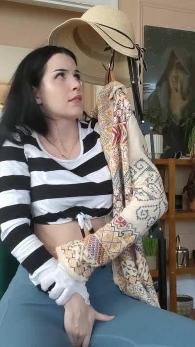 This is Called Creative ✔ take More Free Content Of Her In The Comment below 👇👇