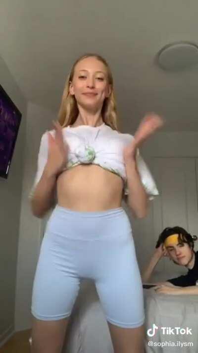 Boyfriend thinks she does shitty tiktoks too