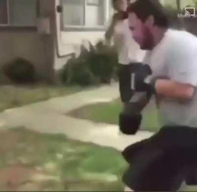 Fighting someone and their low hp teammate tries to gank.