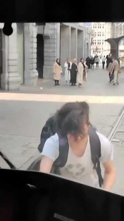 To catch a free ride