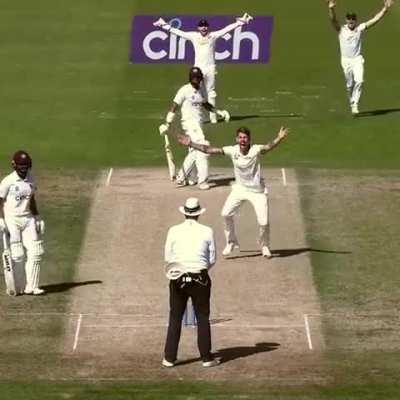 [Wadiya news] Wadiya vs England 1st test: Great supreme leader admiral general Aladeen takes wicket on his debut ball 🤯