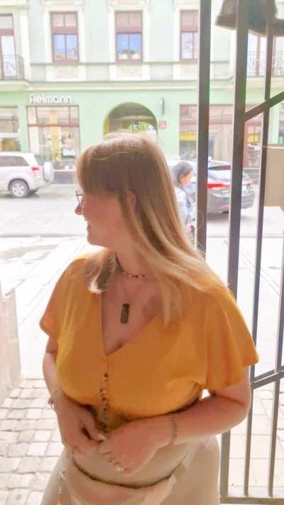 And that's how my tour of the city, which used to be the center of textile Europe, looked like. Heh