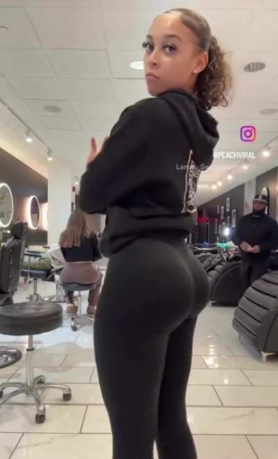 Slim Thick Lightskin