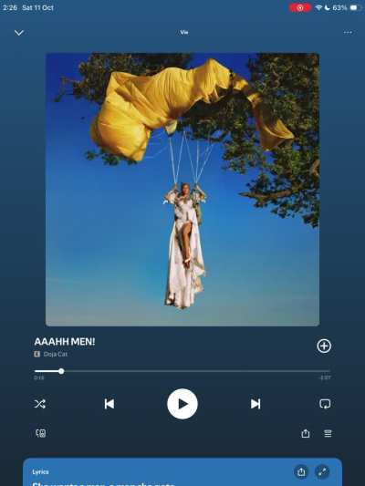 I was wondering why this song sounded familiar🤔..