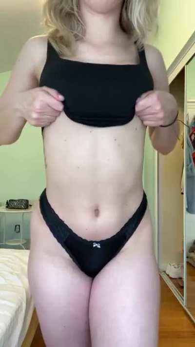 Just trying to make your Monday better :) OC