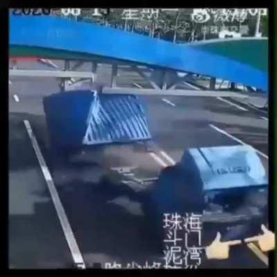 Caminhão-Kun 😳👉👈