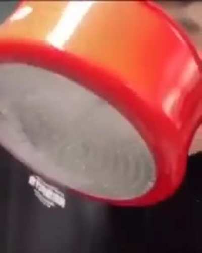 How to eat instant noodles