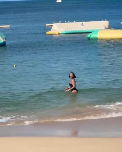 Chloe running on the beach | IG post (11-23-24)