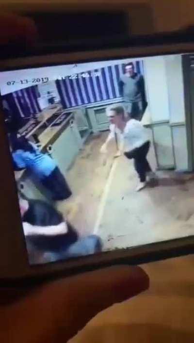 Woman caught husband cheating