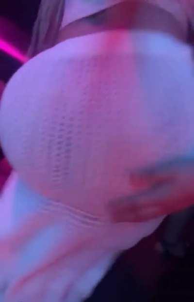 Kehila (@bardy.calixto)