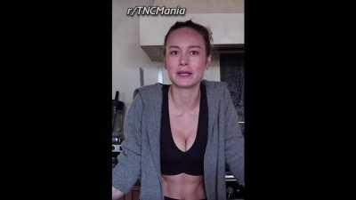 Brie Larson has such nice tits